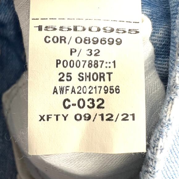 Abercrombie & Fitch The Dad High Rise Asymmetrical Button Fly Jeans Sz 25 Short - Picture 9 of 9